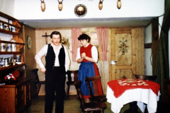 1981-06