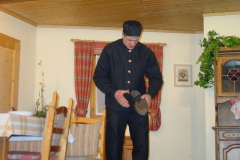 2006-004